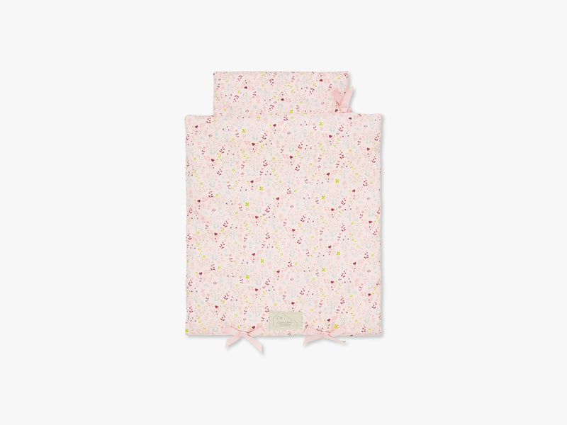 Doll's Bedding, Fleur