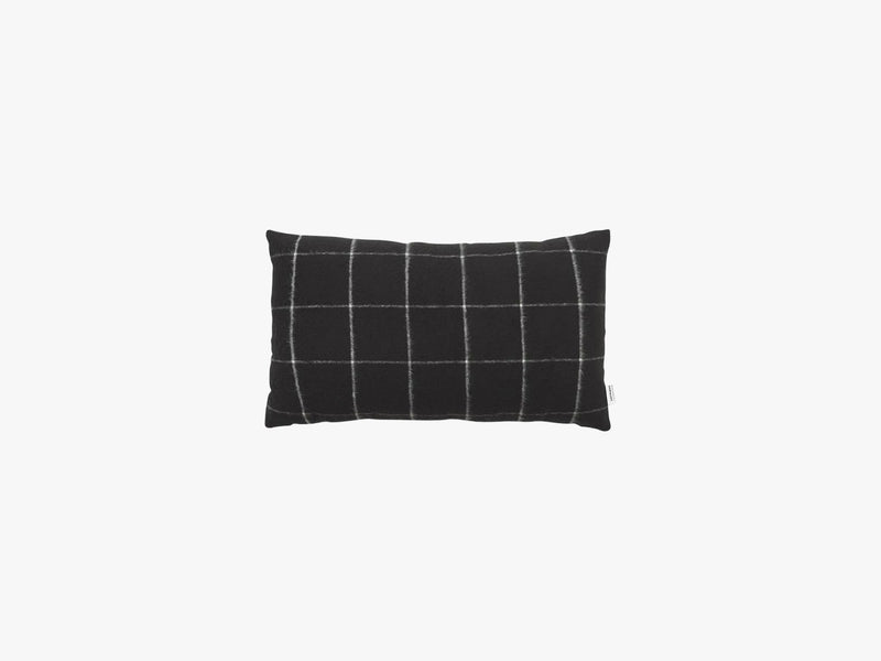 Flair pude 35x60, Black Grid