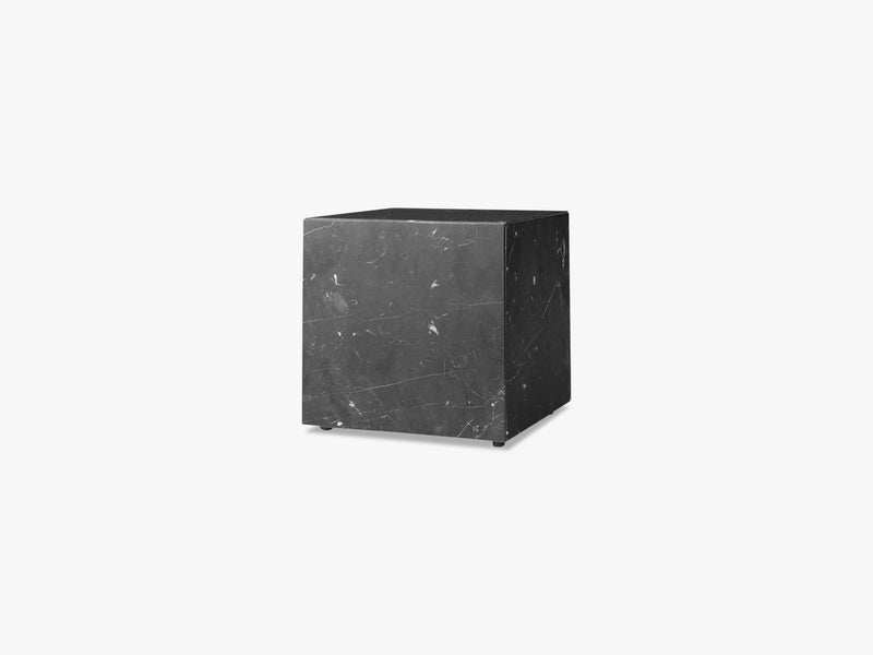 Plinth Cubic, Sort Marmor